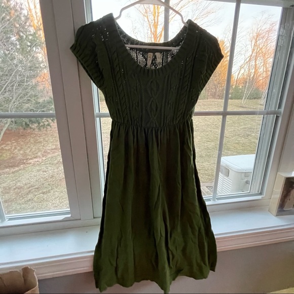Green cotton short sleeved dress (small) - Picture 7 of 9